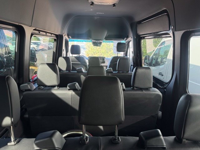 Used 2024 Mercedes-Benz Sprinter 2500 image 17