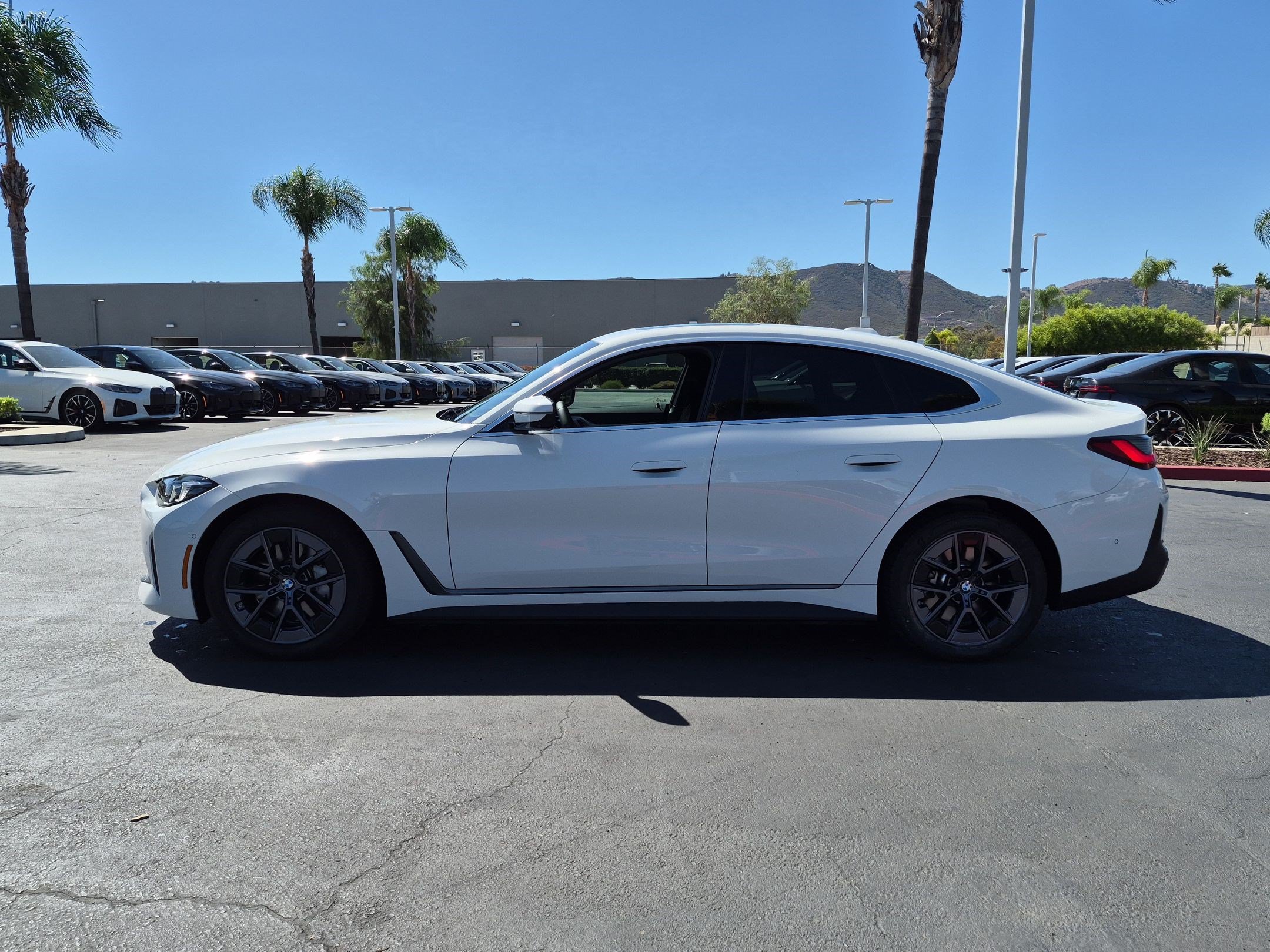 Certified 2025 BMW i4 xDrive40i w/ Premium Package AWD/4WD image 7