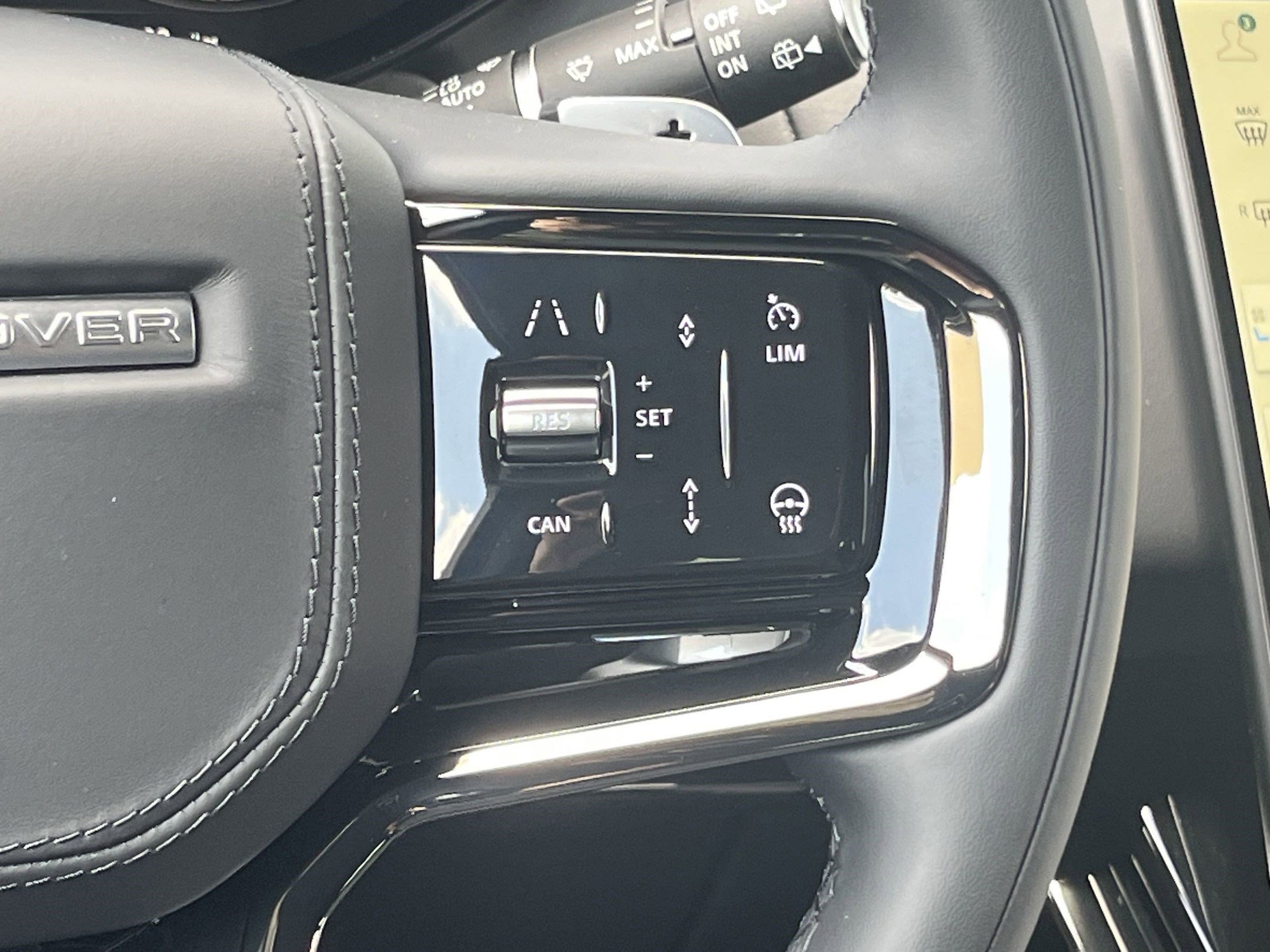 New 2025 Land Rover Range Rover Sport Dynamic SE AWD/4WD image 21
