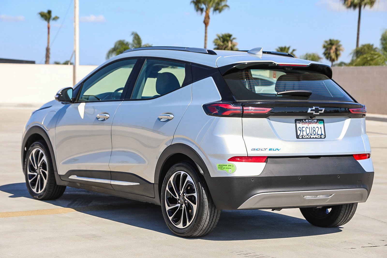 Used 2023 Chevrolet Bolt EUV Premier image 5
