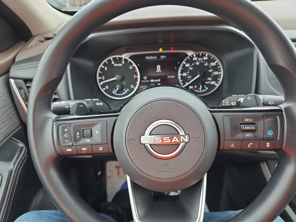 Used 2023 Nissan Rogue SV image 15