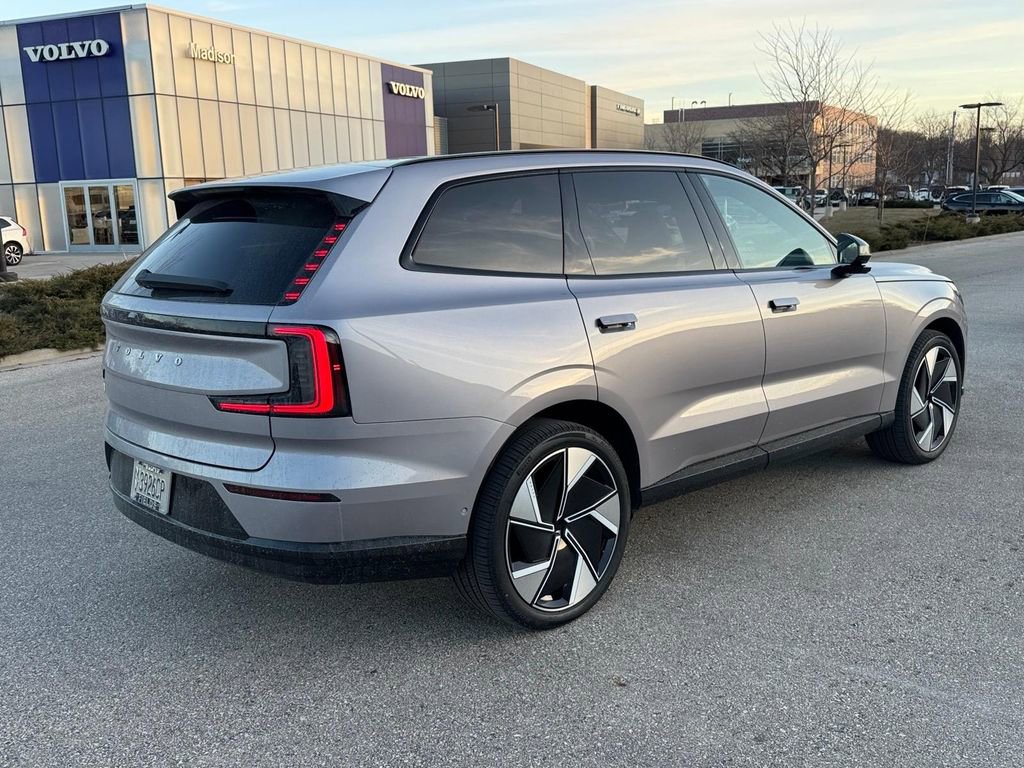 New 2026 Volvo EX90 Ultra AWD/4WD image 4