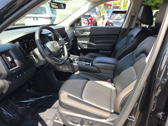 Used 2026 Nissan Pathfinder SL AWD/4WD image 15