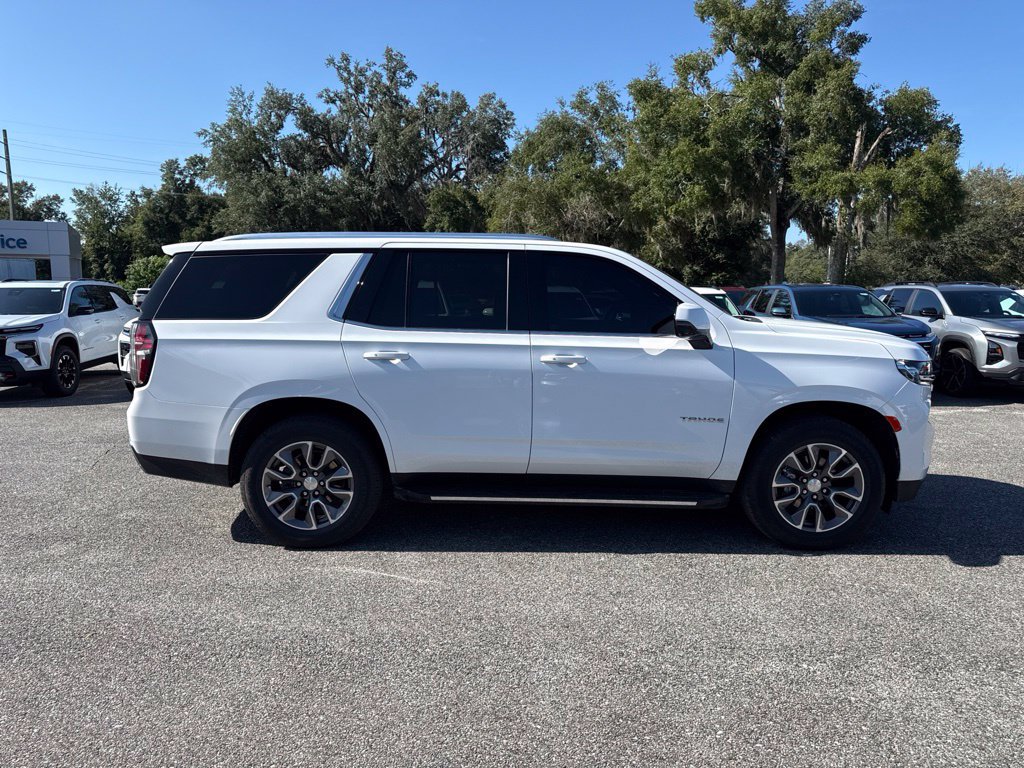 Used 2022 Chevrolet Tahoe LT w/ LT Signature Plus Package RWD image 3