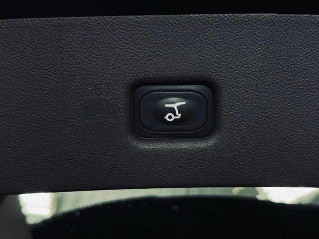 Used 2022 Lincoln Nautilus Reserve w/ Equipment Group 201A image 14