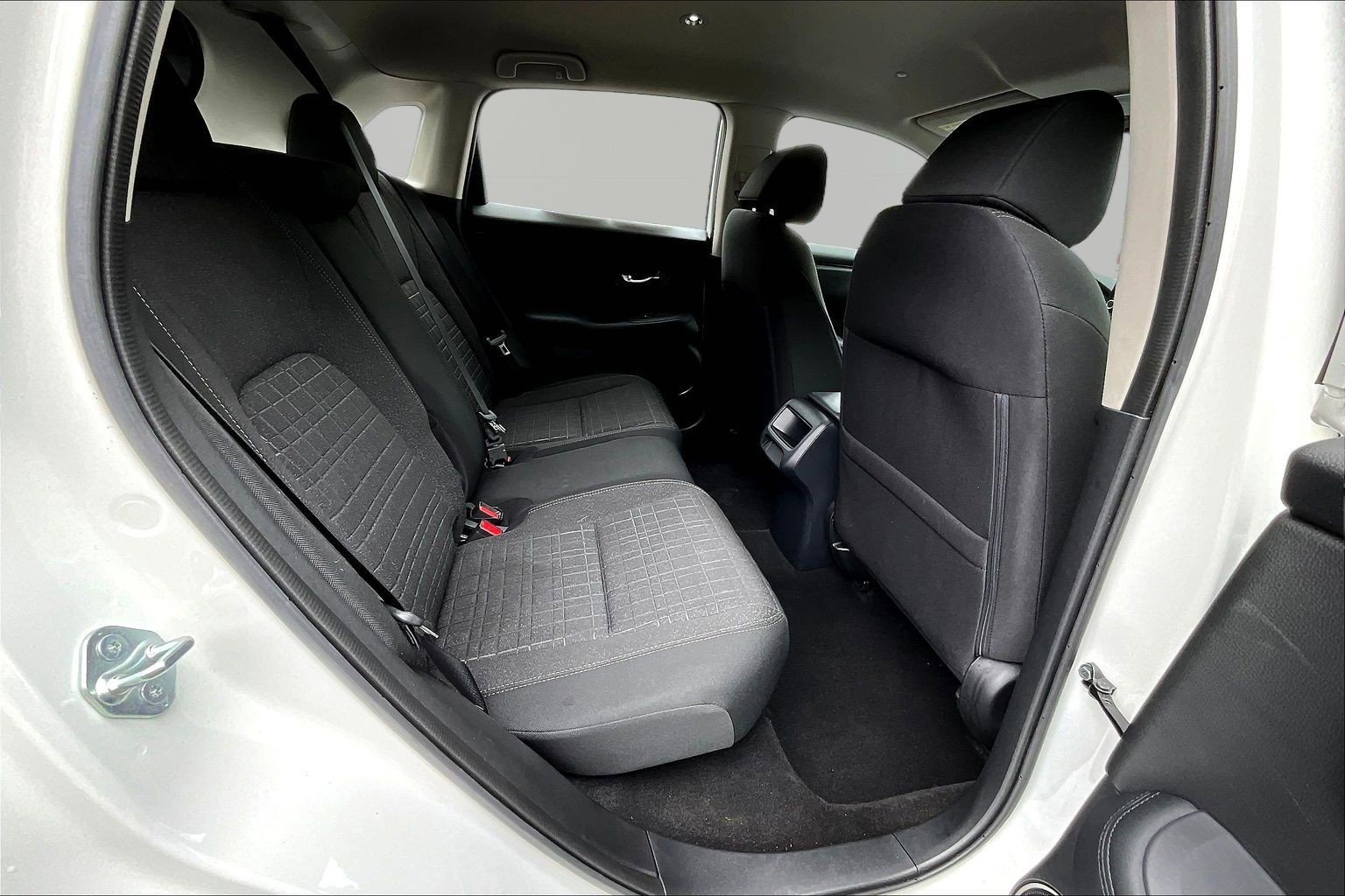 Used 2023 Honda HR-V LX image 26