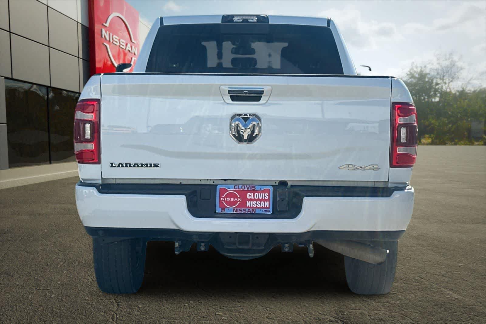 Used 2022 RAM 3500 Laramie AWD/4WD image 8
