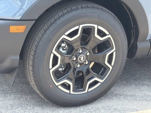 New 2026 Ford Bronco Sport Outer Banks w/ Outer Banks Tech Package+ AWD/4WD image 17