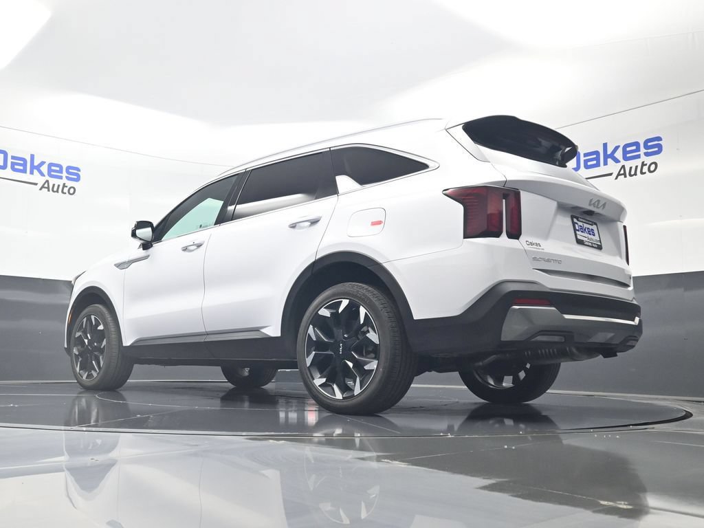 Certified 2026 Kia Sorento EX AWD/4WD image 43
