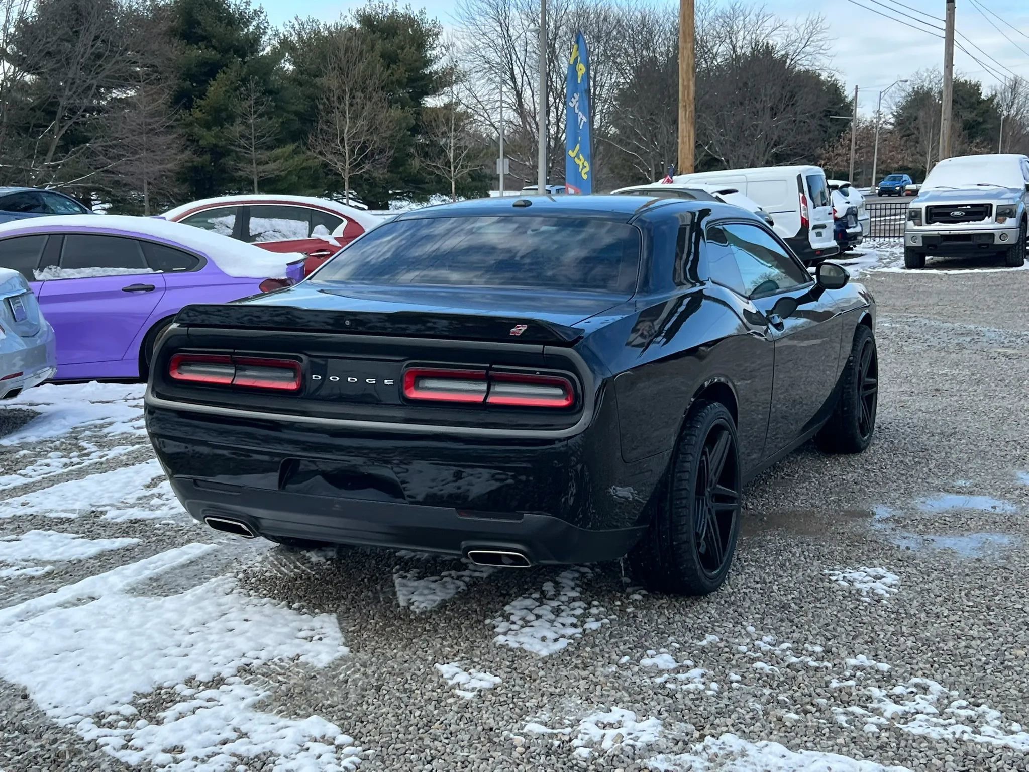 Used 2019 Dodge Challenger SXT image 8