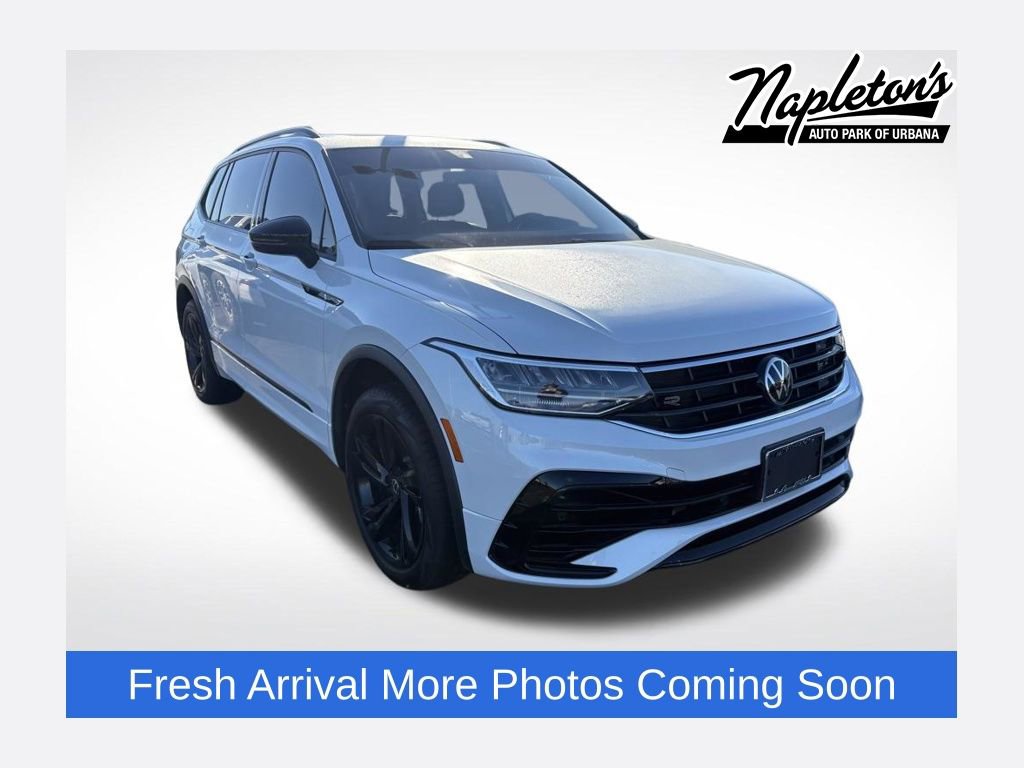 Used 2024 Volkswagen Tiguan SE R-Line image 1