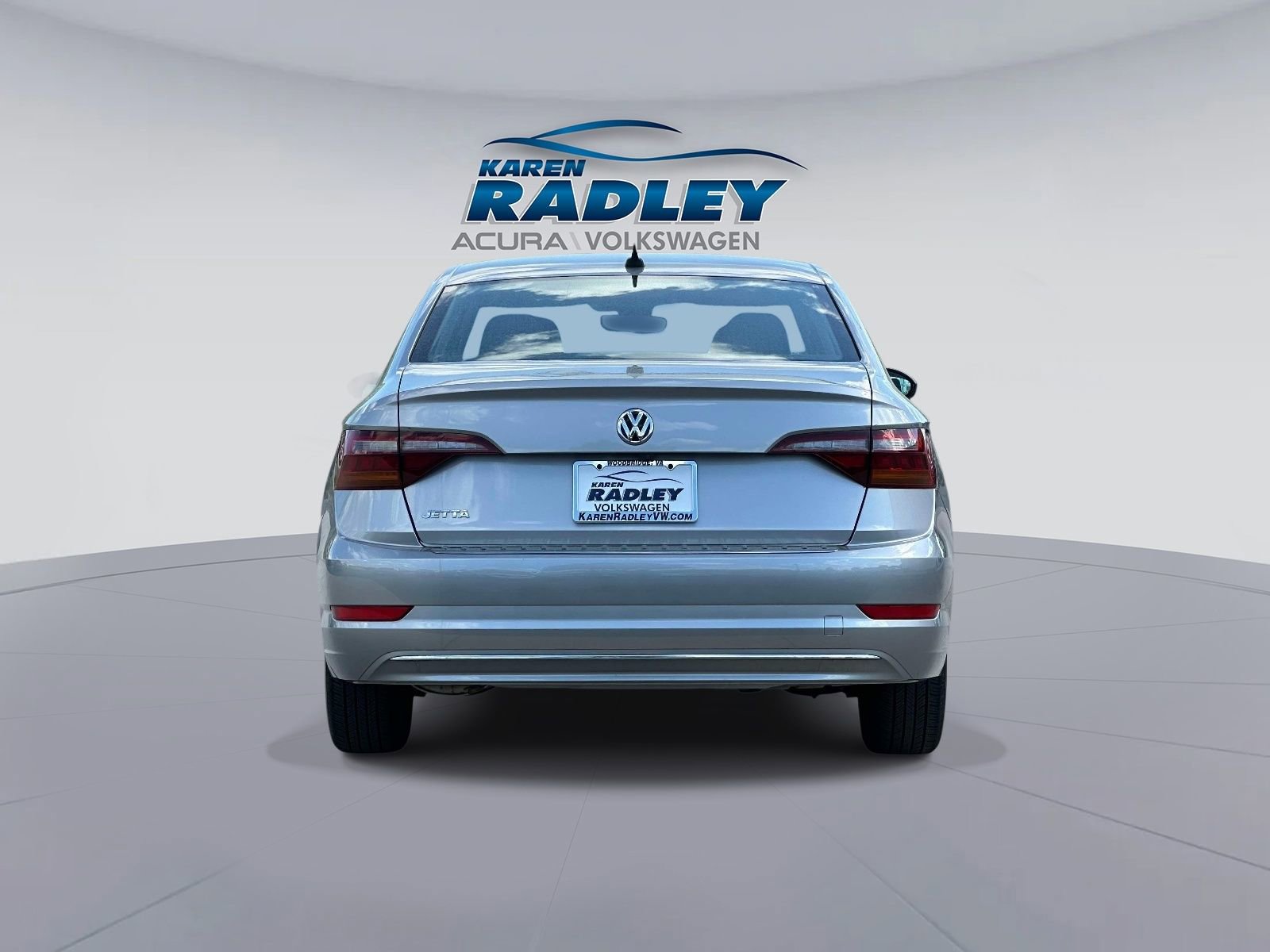 Used 2019 Volkswagen Jetta SEL w/ Cold Weather Package FWD image 3