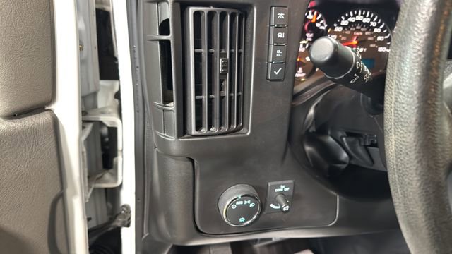 Used 2024 Chevrolet Express 2500 w/ Driver Convenience Package image 12