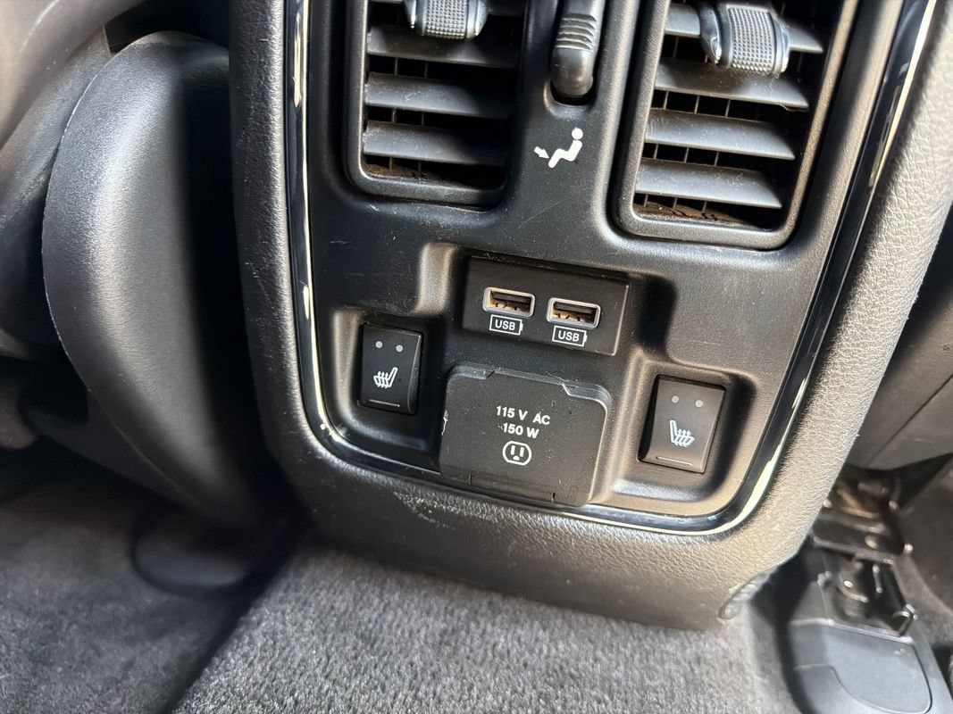 Used 2015 Jeep Grand Cherokee Limited AWD/4WD image 11