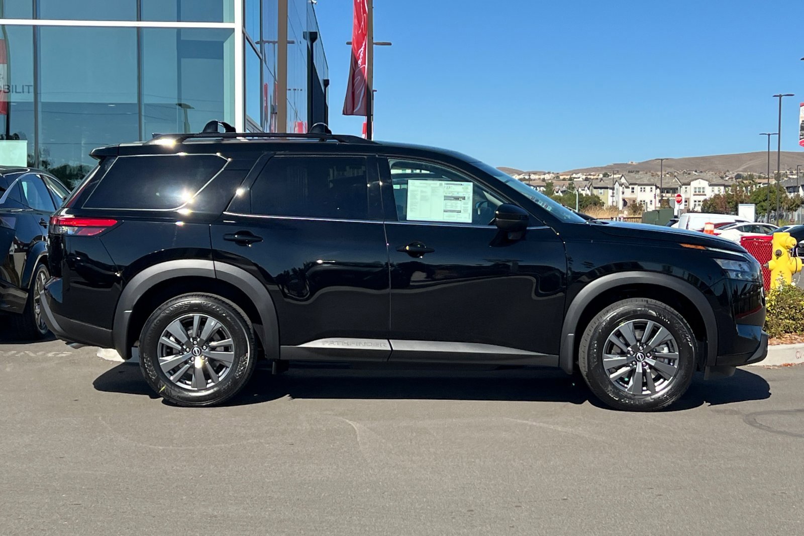 New 2025 Nissan Pathfinder SV w/ Cargo Package image 3