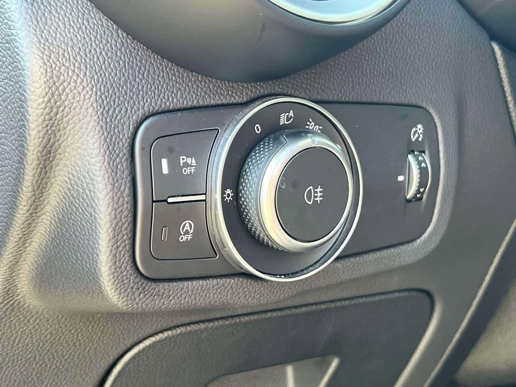 Used 2023 Alfa Romeo Stelvio Veloce AWD/4WD image 21