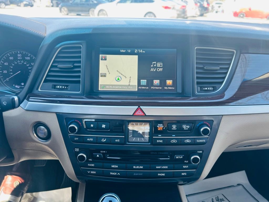 Used 2015 Hyundai Genesis 3.8 image 31