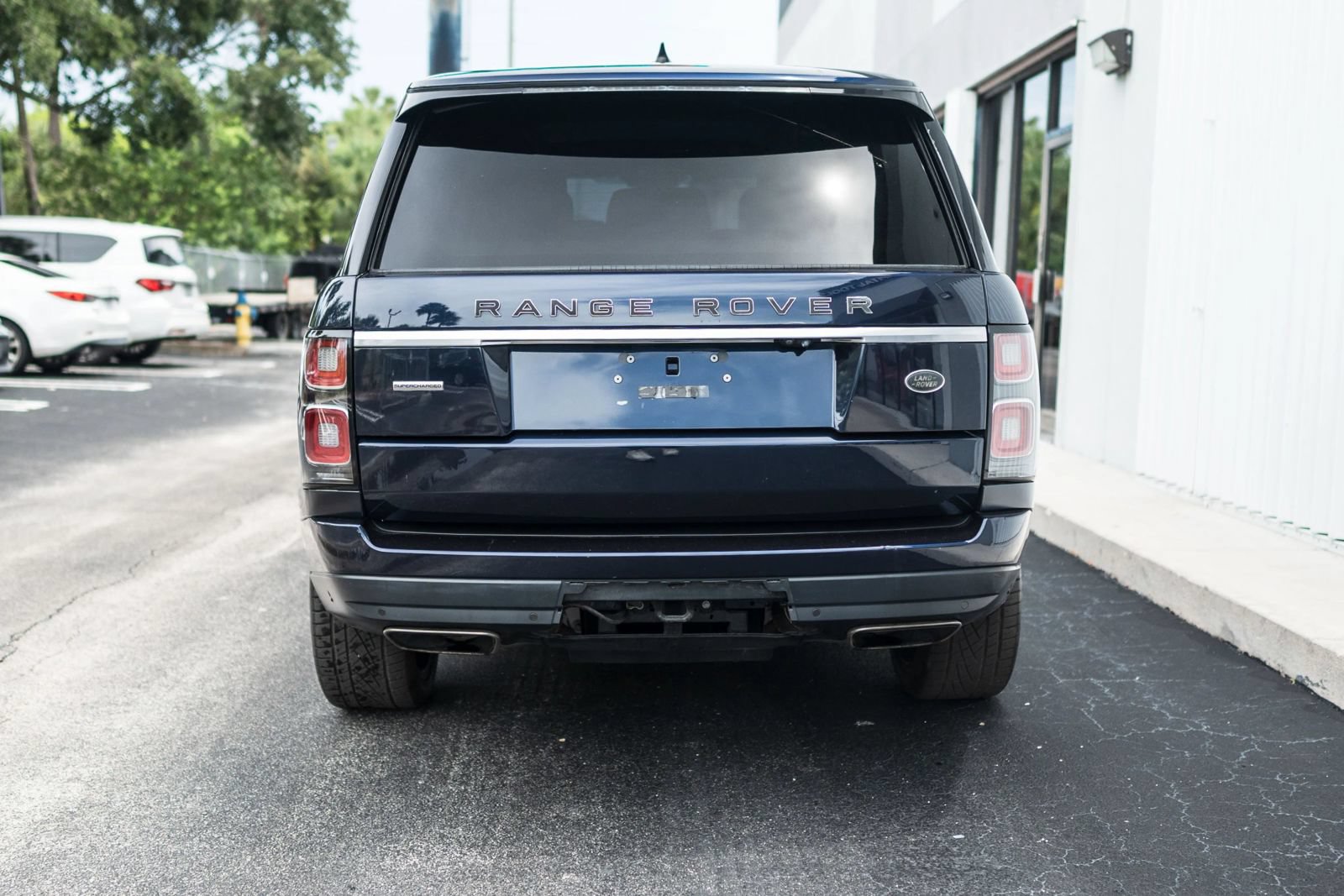 Used 2018 Land Rover Range Rover Supercharged AWD/4WD image 8