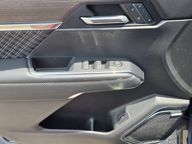 Used 2025 GMC Acadia Denali FWD image 6