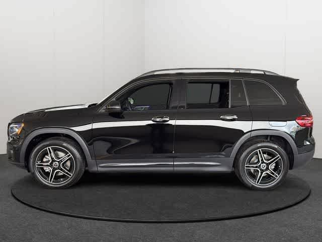 Certified 2026 Mercedes-Benz GLB 250 4MATIC image 3