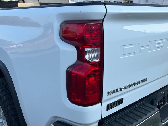 Used 2022 Chevrolet Silverado 2500 LT w/ Convenience Package image 13
