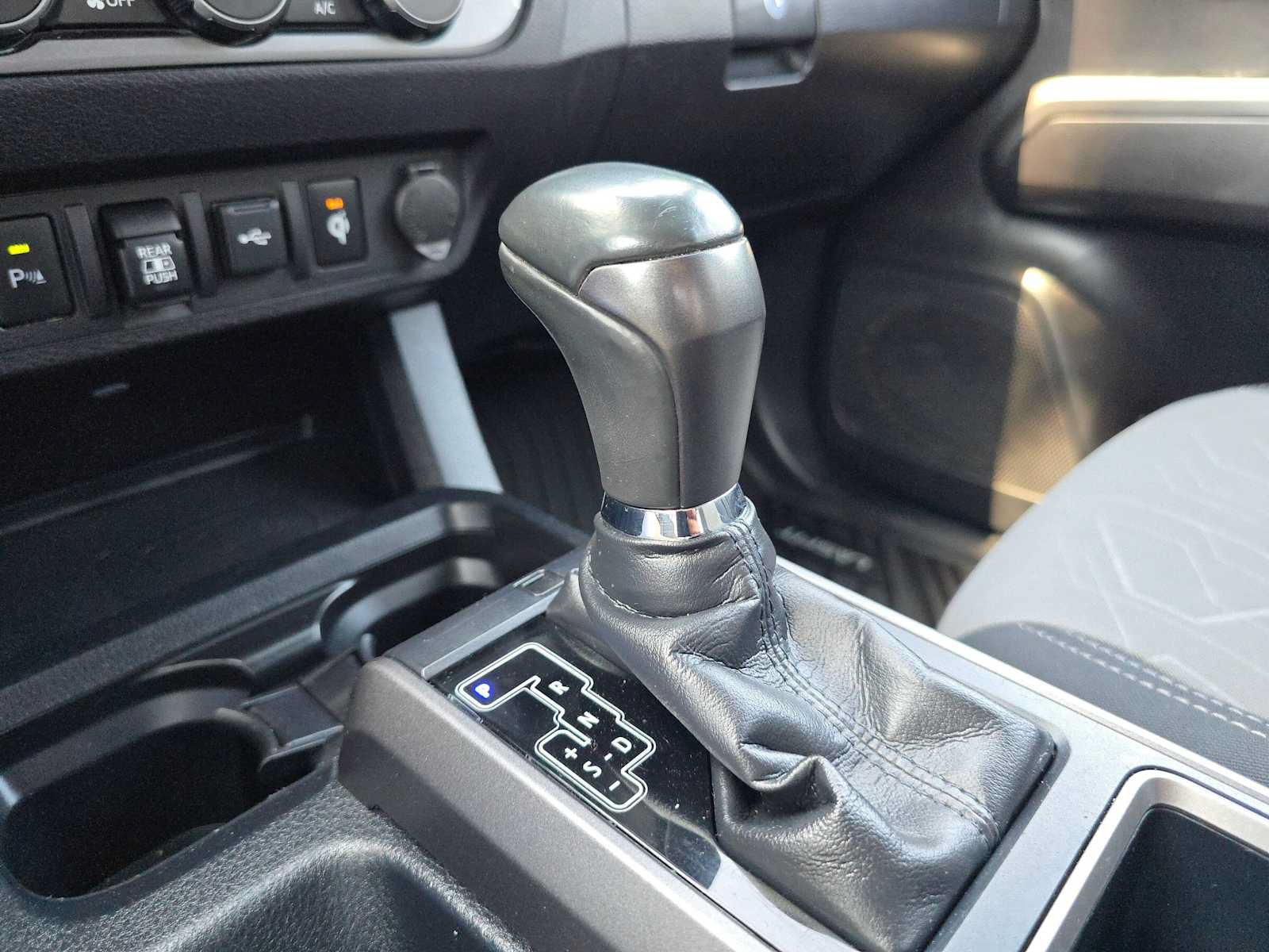 Used 2020 Toyota Tacoma TRD Sport w/ Technology Package RWD image 36