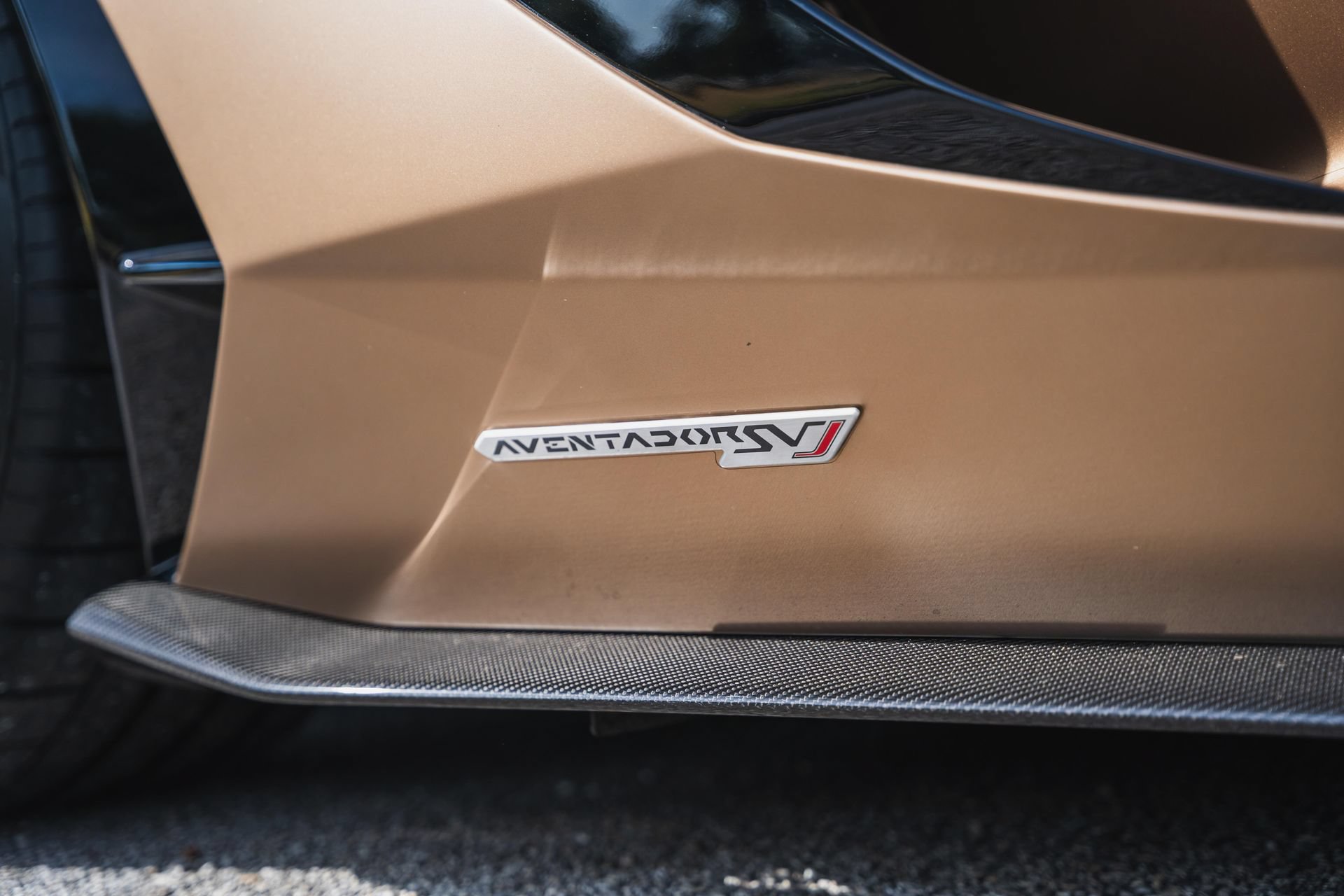 Used 2021 Lamborghini Aventador SVJ AWD/4WD image 12