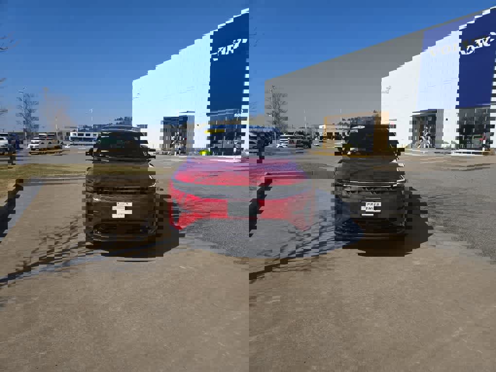 Used 2025 Jeep Wagoneer S Limited AWD/4WD image 3