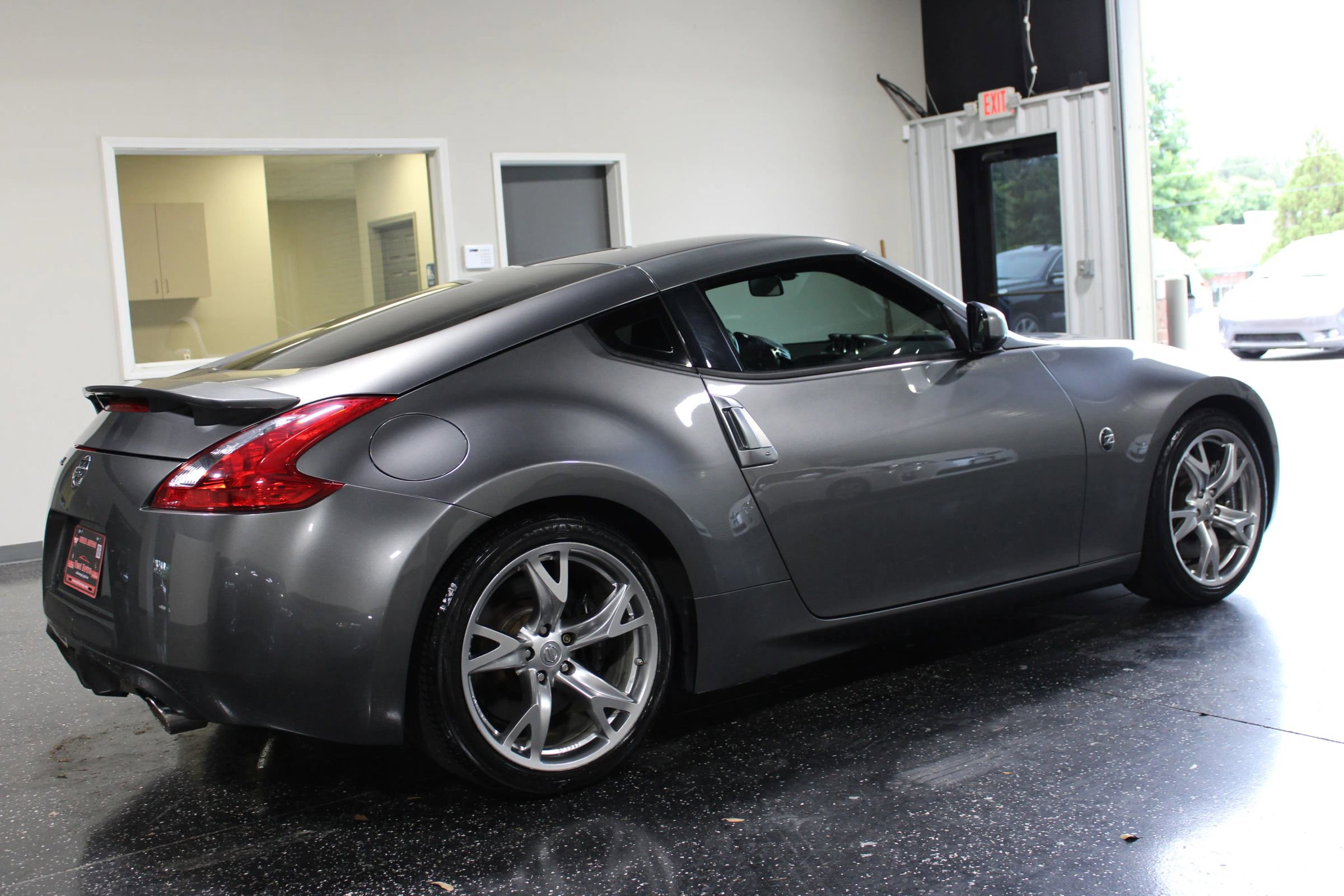 Used 2012 Nissan 370Z Coupe w/ Sport Pkg RWD image 4