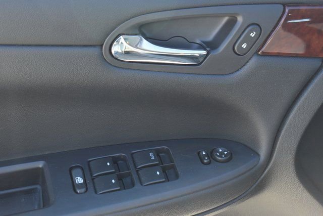 Used 2007 Chevrolet Impala LT image 12