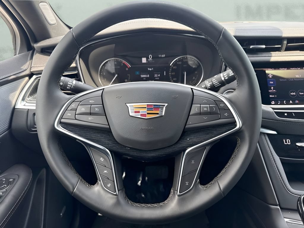 Used 2025 Cadillac XT5 Premium Luxury FWD image 15