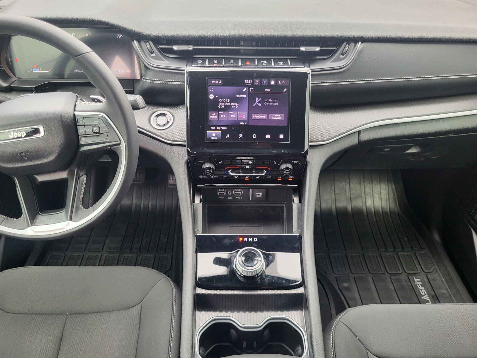 Used 2025 Jeep Grand Cherokee L Laredo w/ Luxury Tech Group I image 15