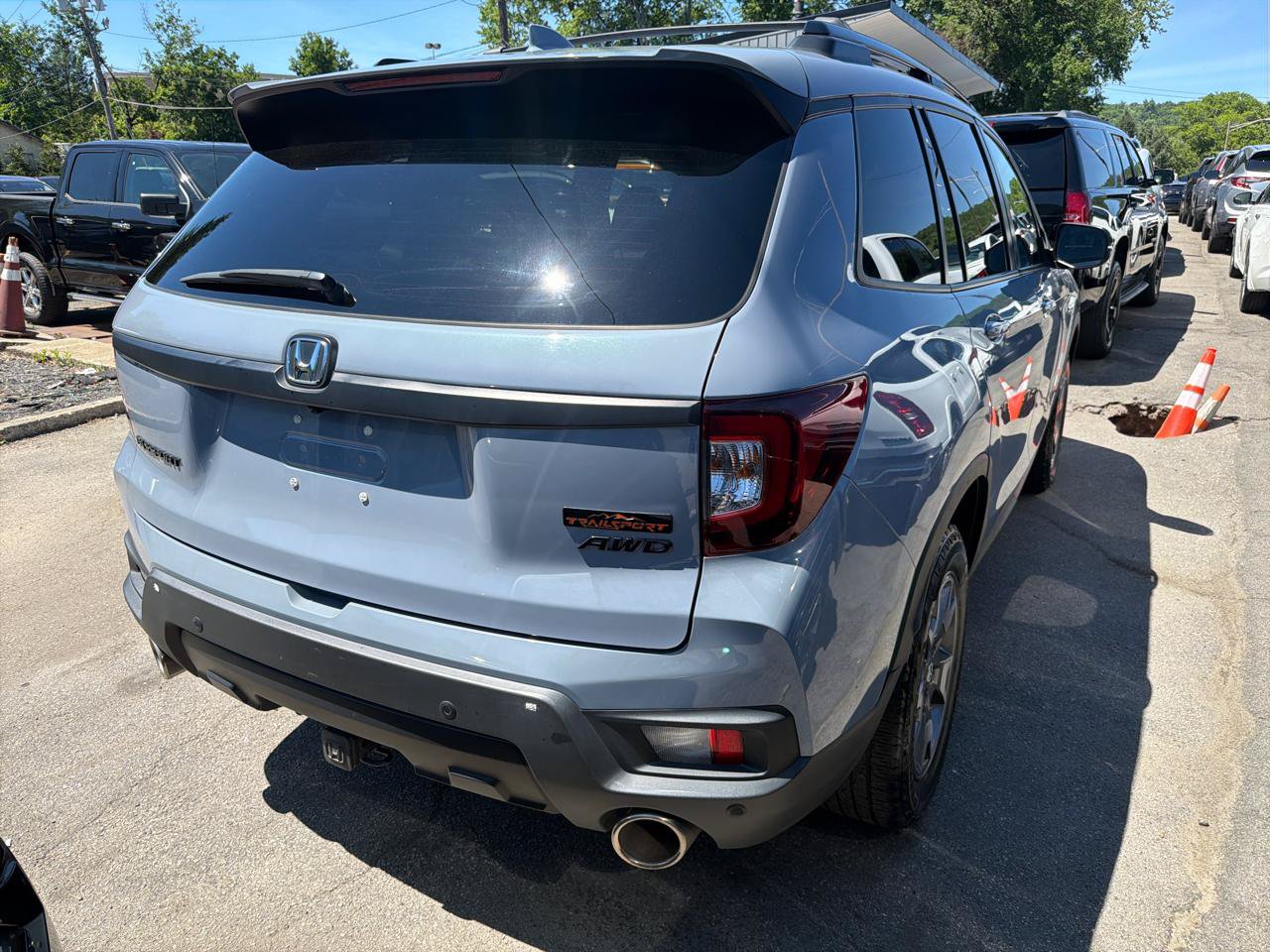 Used 2023 Honda Passport TrailSport image 6