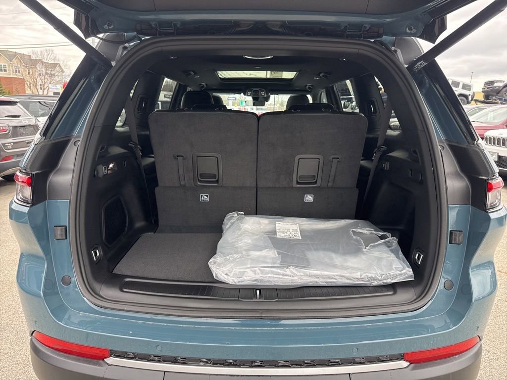 New 2026 Jeep Grand Cherokee L Limited image 28