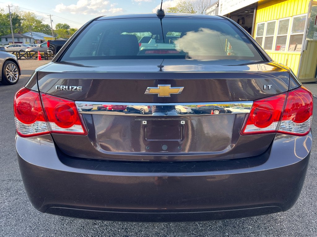 Used 2015 Chevrolet Cruze LT FWD image 9