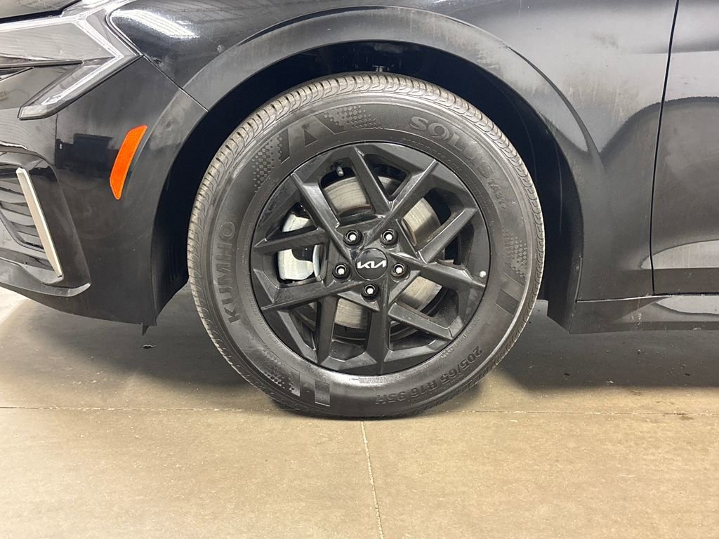 Used 2025 Kia K5 LXS image 9