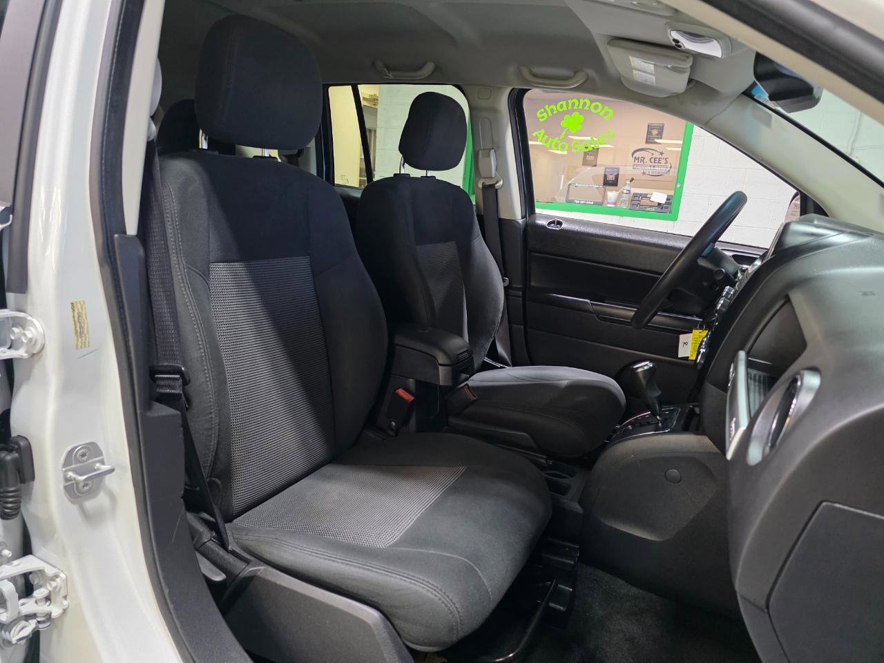 Used 2016 Jeep Compass Sport w/ Power Value Group image 23