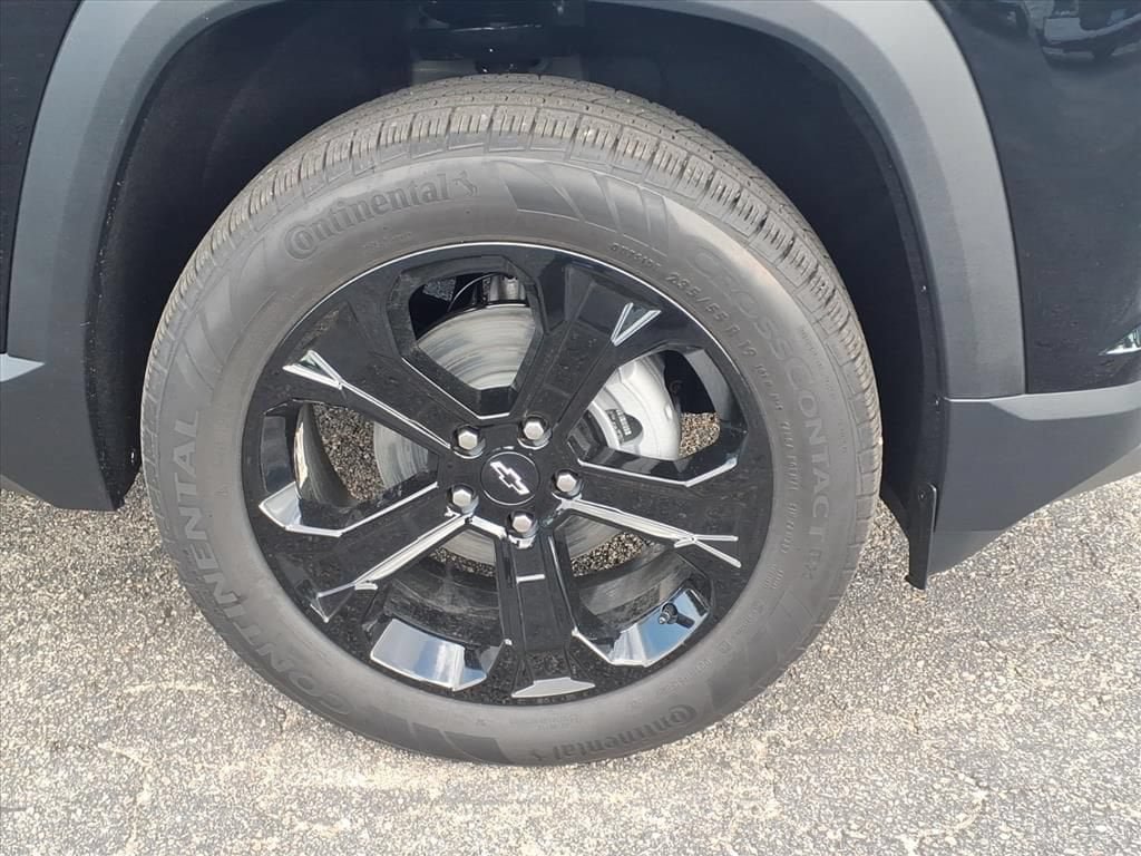 New 2027 Chevrolet Equinox LT w/ Convenience Package II FWD image 11