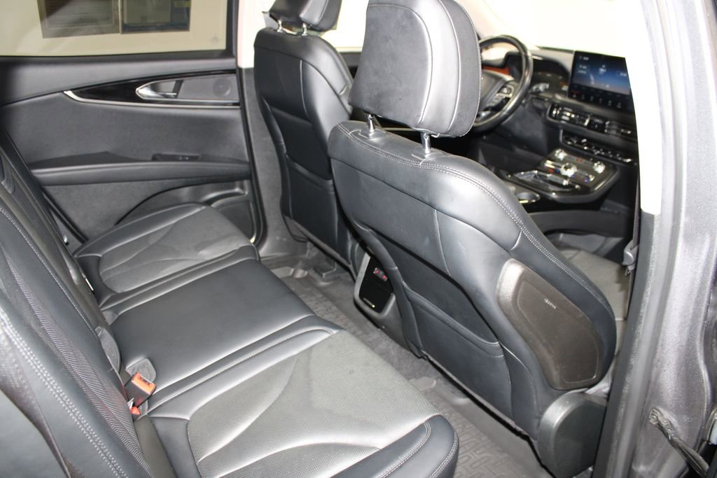 Used 2022 Lincoln Nautilus Reserve image 34