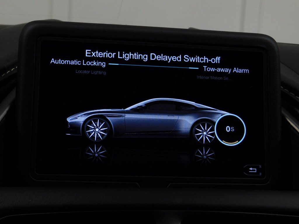 Used 2020 Aston Martin DB11 AMR image 73