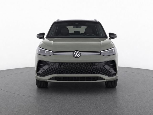 Used 2026 Volkswagen Tiguan SEL R-Line AWD/4WD image 5