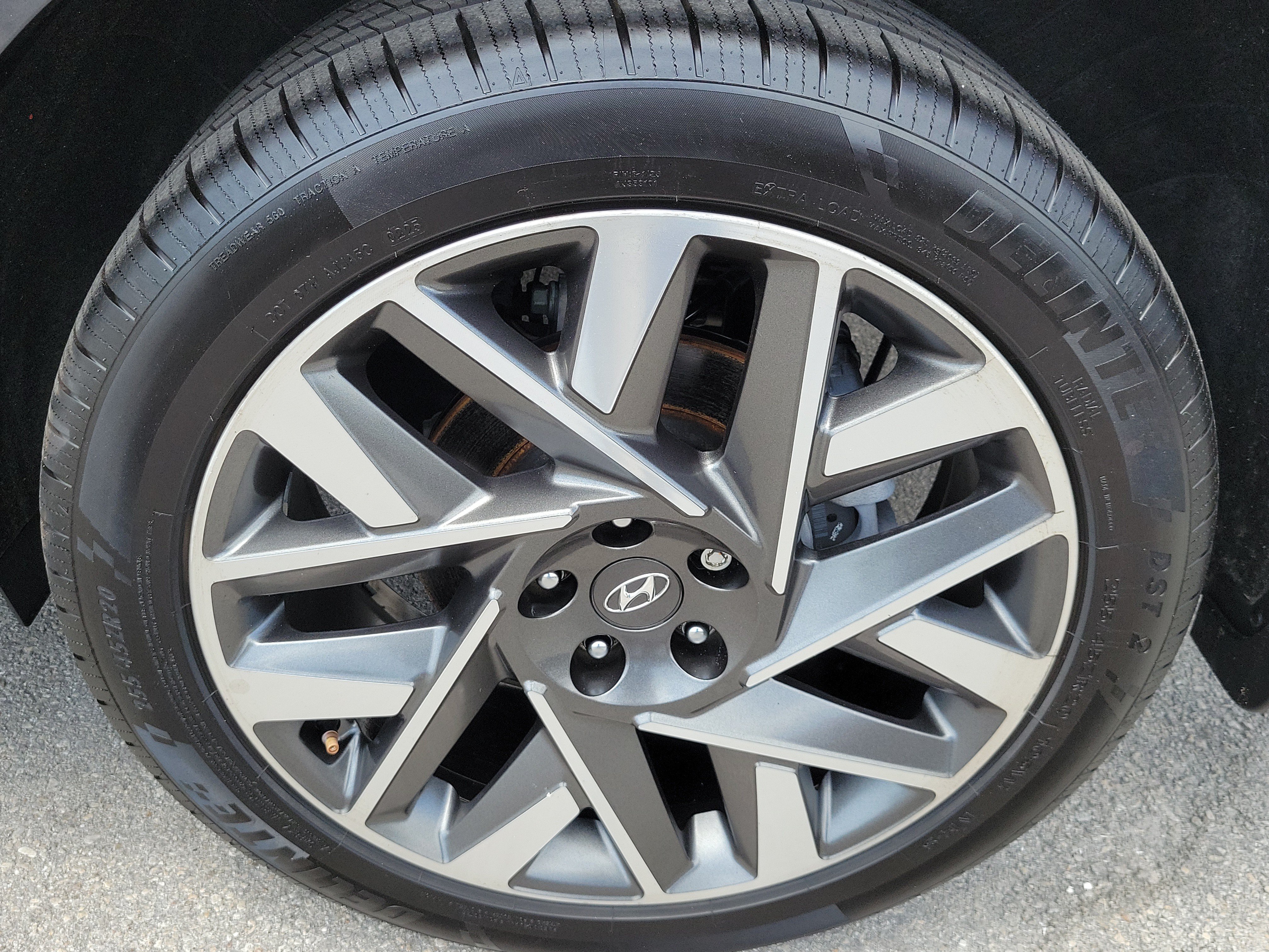 Used 2022 Hyundai Santa Fe Calligraphy FWD image 9