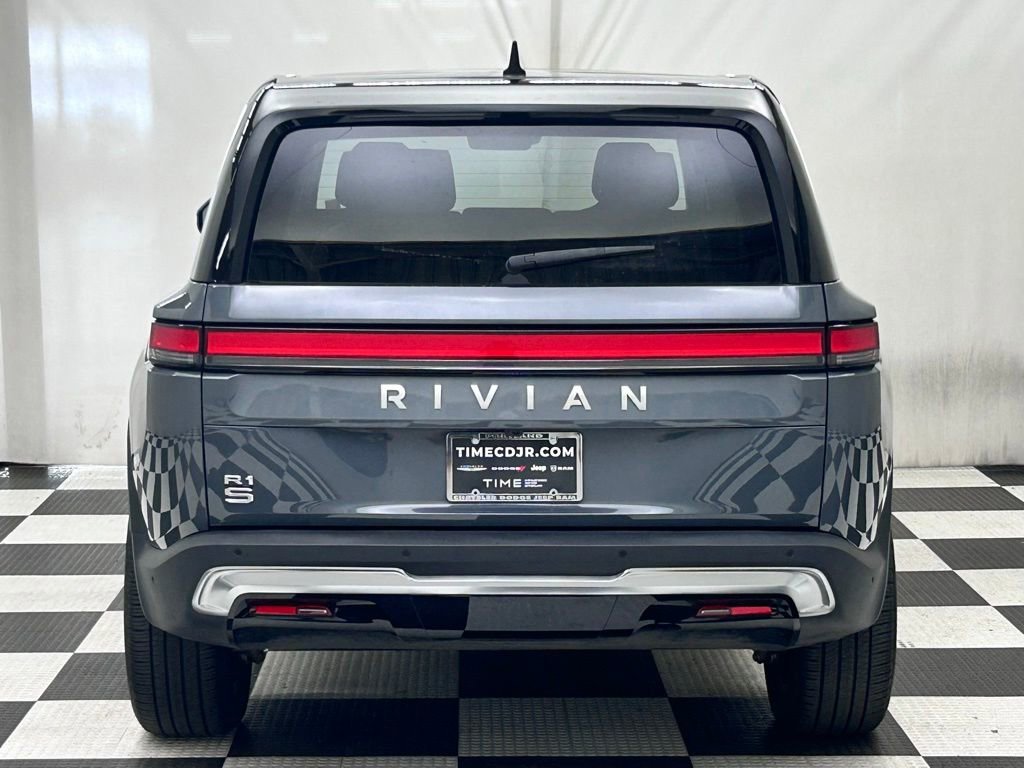 Used 2024 Rivian R1S Adventure AWD/4WD image 5