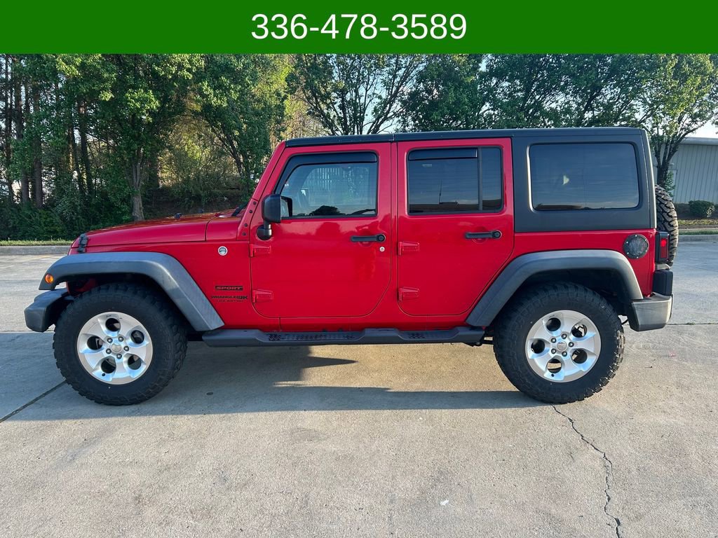 Used 2018 Jeep Wrangler Unlimited Sport w/ Connectivity Group AWD/4WD image 2