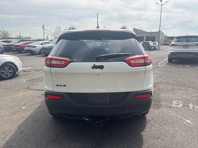 Used 2016 Jeep Cherokee Sport w/ Cold Weather Group image 6