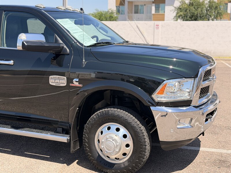 Used 2018 RAM 3500 Laramie Longhorn AWD/4WD image 3