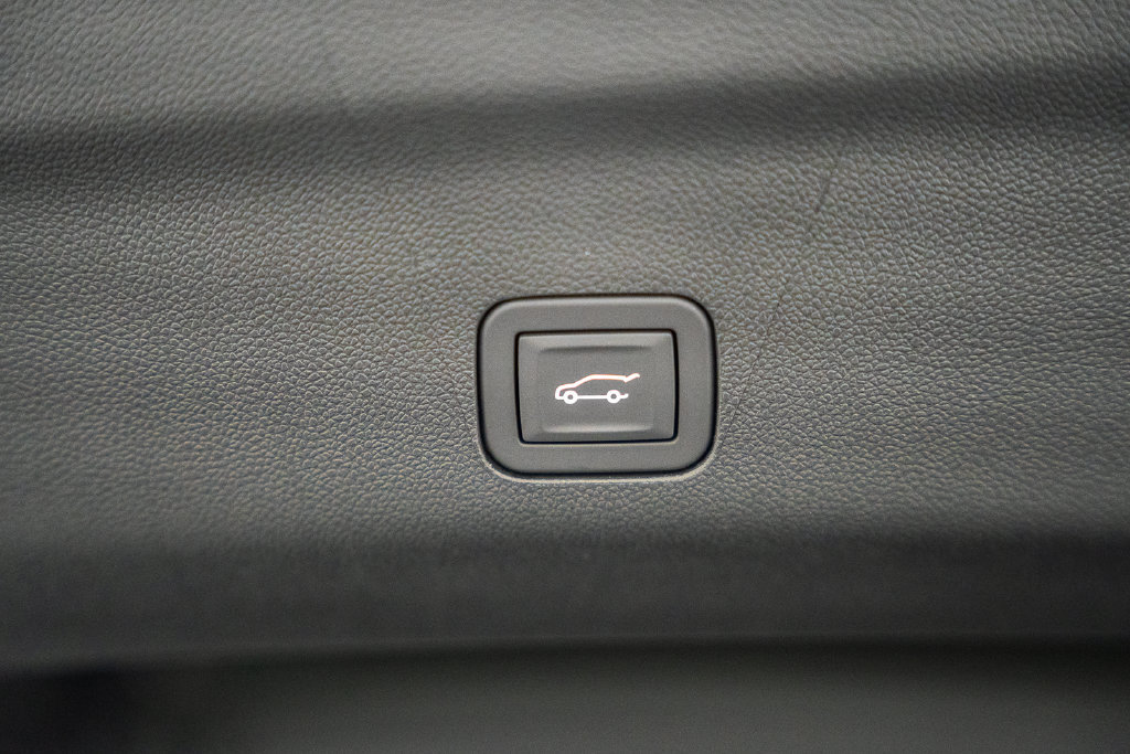 New 2026 Chevrolet Tahoe High Country AWD/4WD image 12