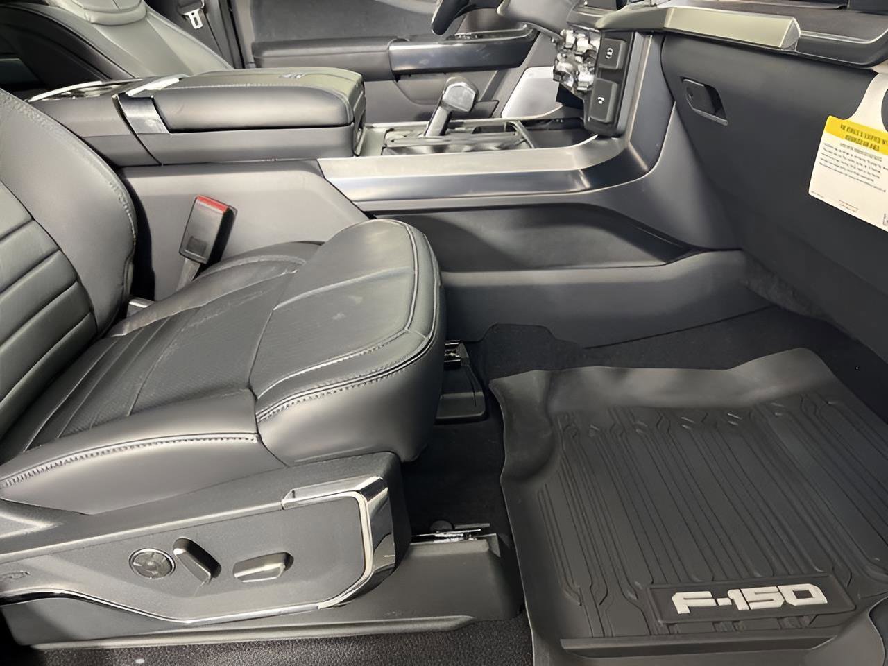 Used 2025 Ford F150 Platinum w/ Equipment Group 702A High image 26