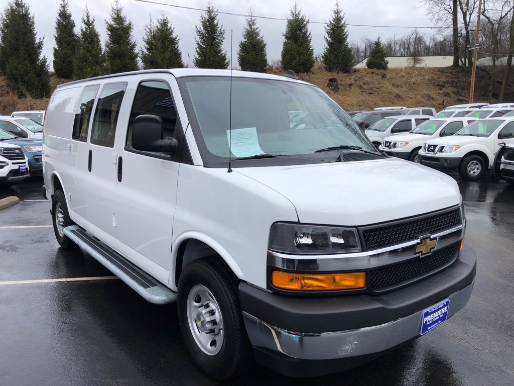 Used 2024 Chevrolet Express 2500 w/ Driver Convenience Package image 7