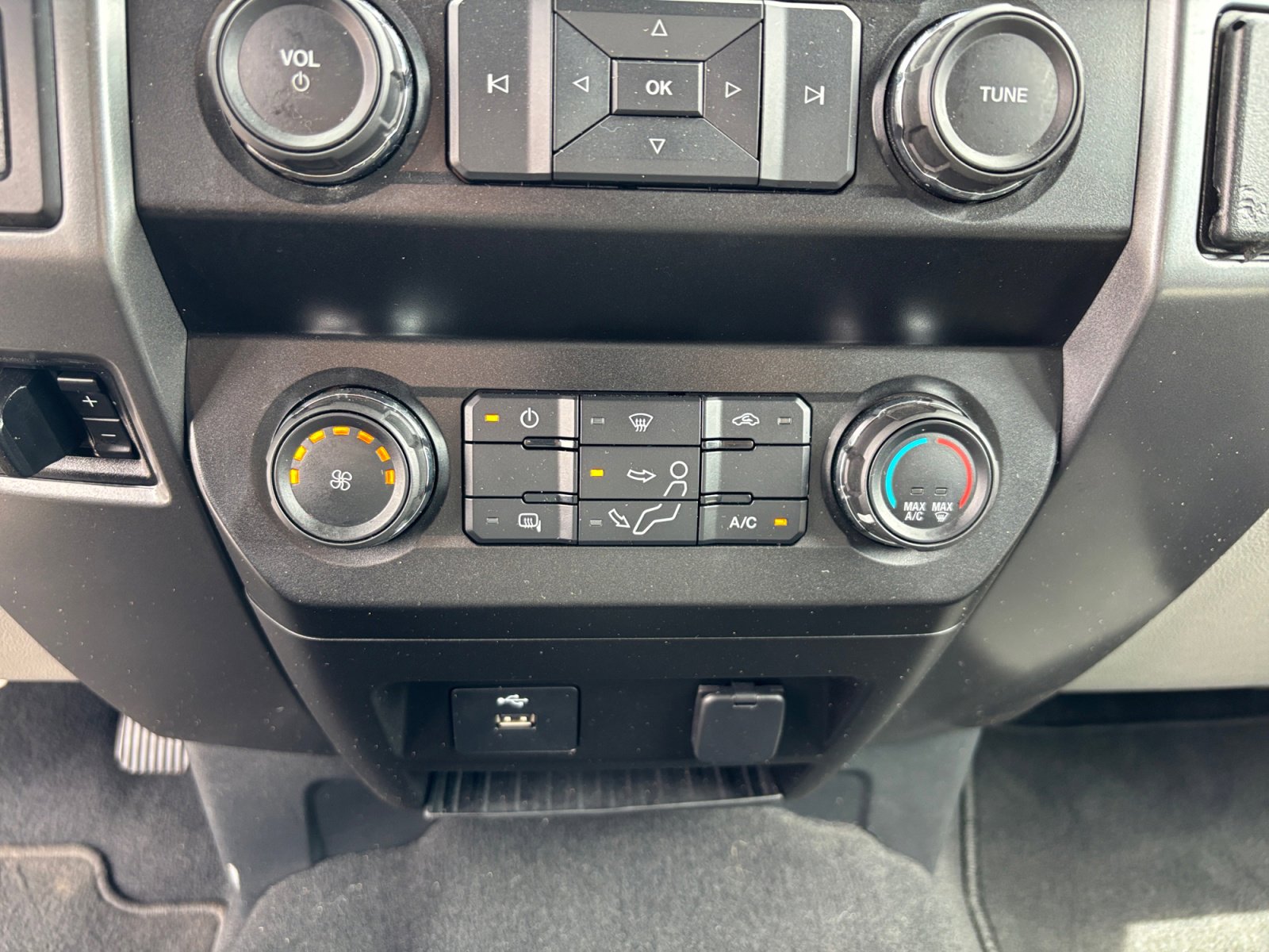 Used 2019 Ford F250 XLT image 30